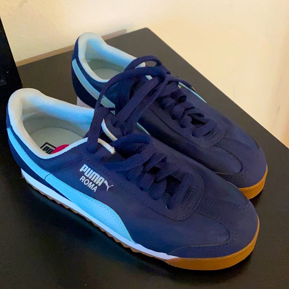 New Puma Sneakers 4.5 kids